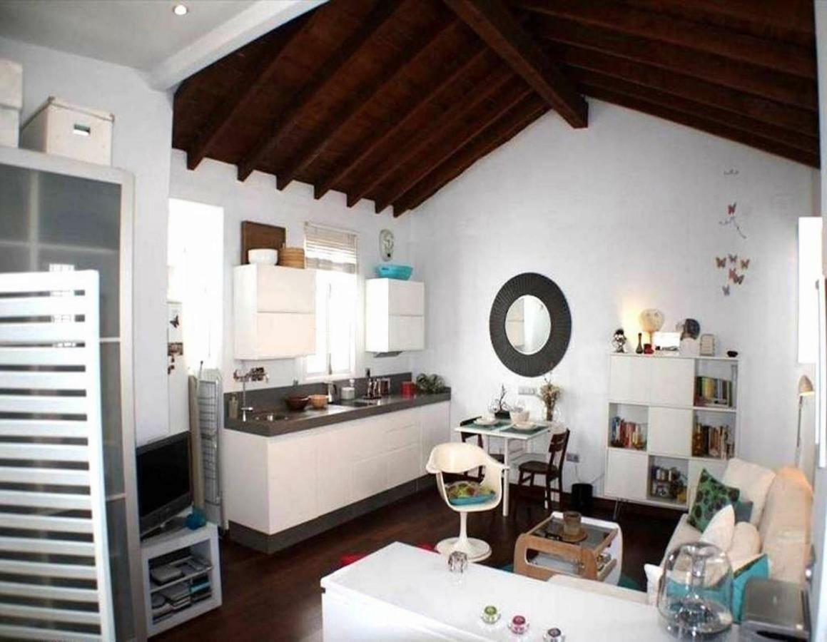 La Casa De Maite Apartment Sevilla Bagian luar foto