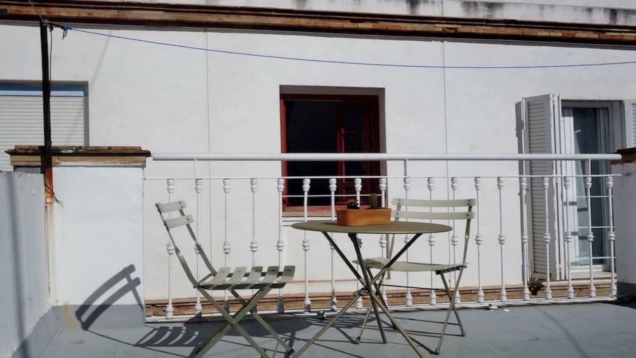 La Casa De Maite Apartment Sevilla Bagian luar foto